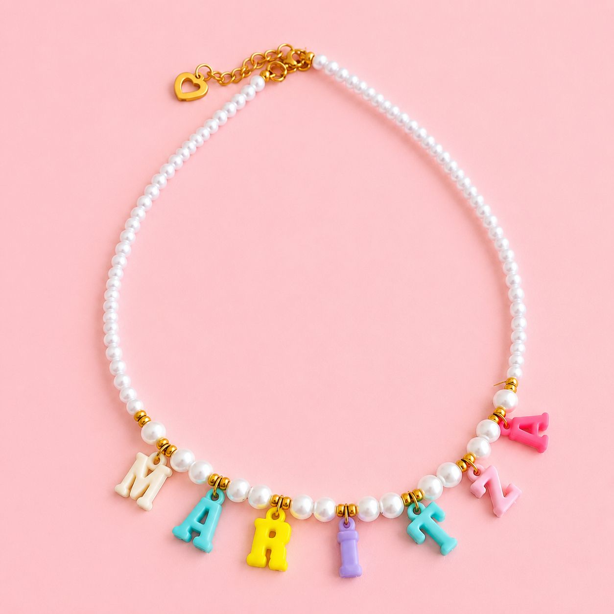 Collar de perlas personalizado con nombre